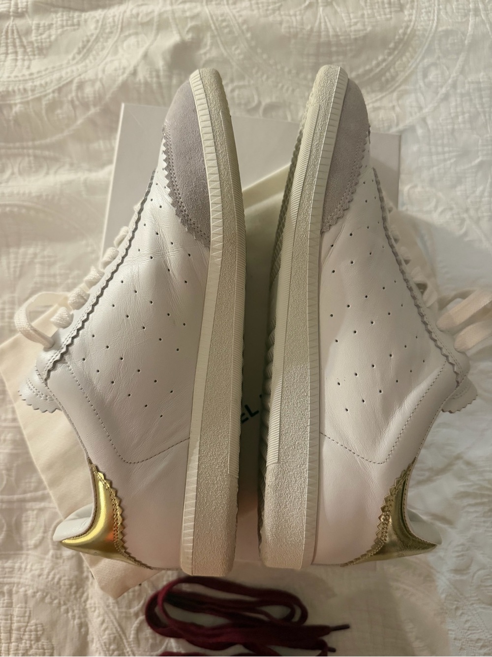 Isabel Marant White Sneakers with Gold Heel Accent and Graffiti Logo - Picture 4 of 10